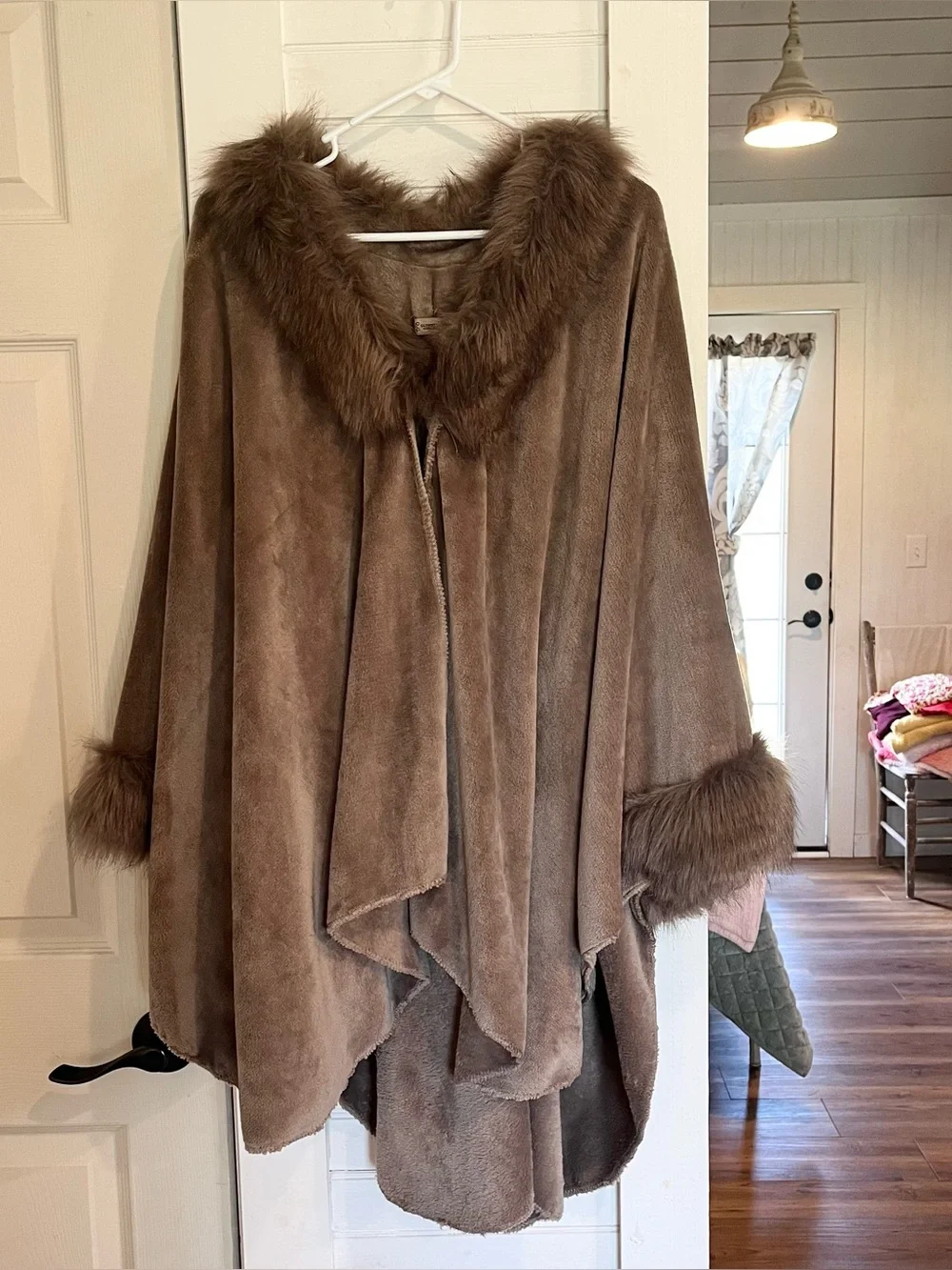 Plush Faux-Fur Trim Brown Cape. Worn one time!!